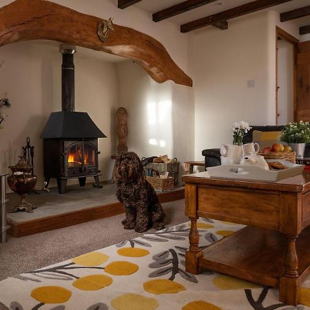 Plas Iwrwg Granary - 28091 Tal-y-Cafn Экстерьер фото