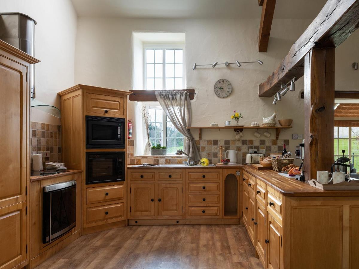 Plas Iwrwg Granary - 28091 Tal-y-Cafn Экстерьер фото